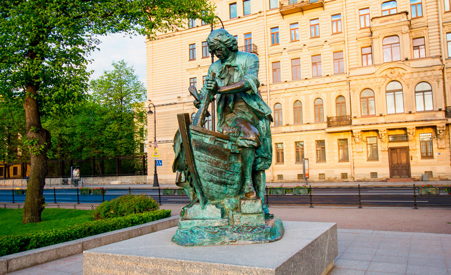 памятник царь плотник Санкт-Петербург