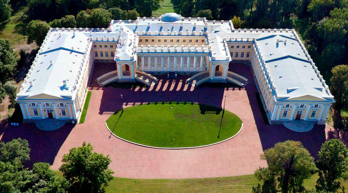 Александровский дворец вид сверху